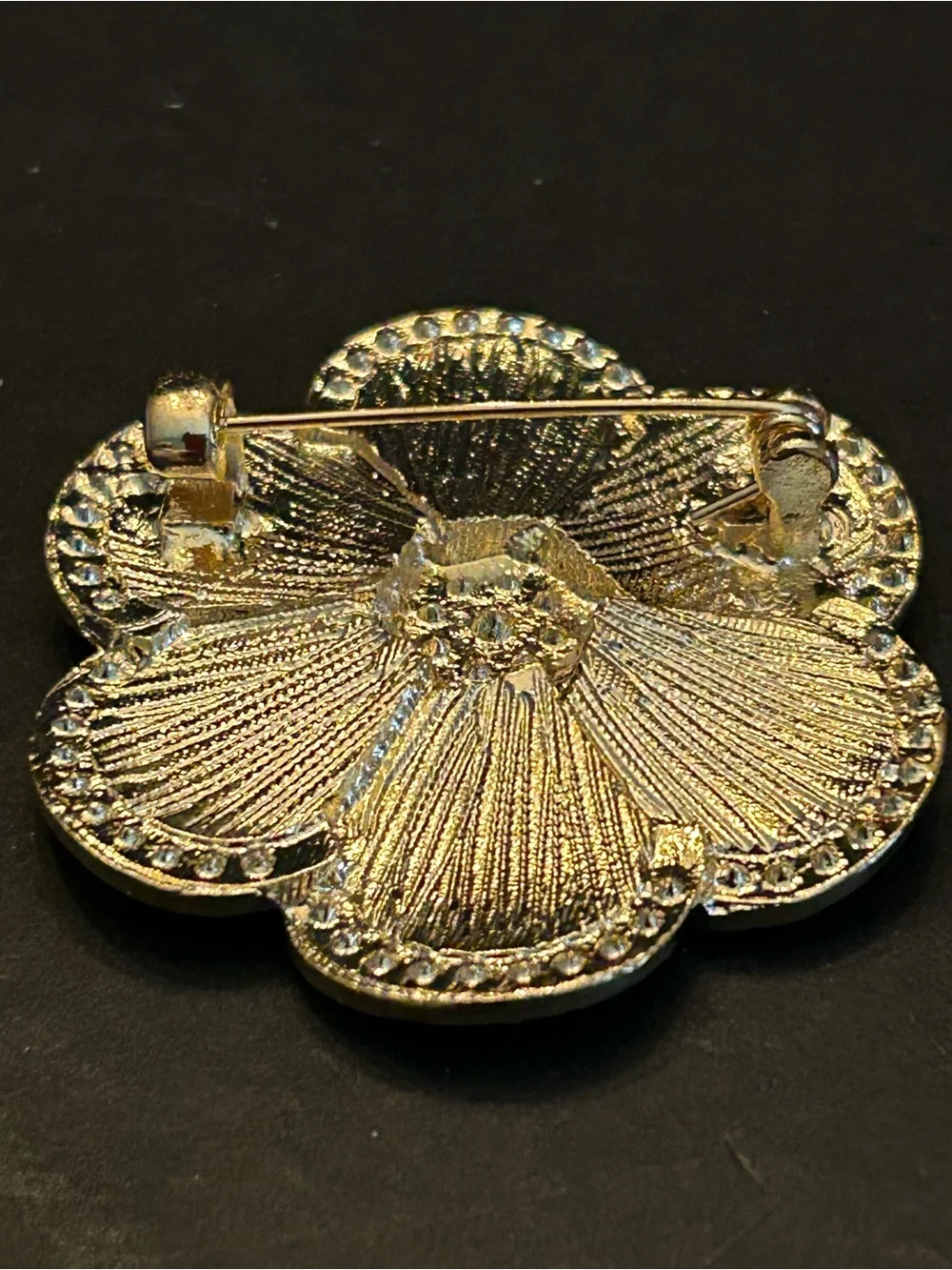 Beautiful Gold-Tone Pearl & Crystal with Enamel Flower Brooch Assorted Colors